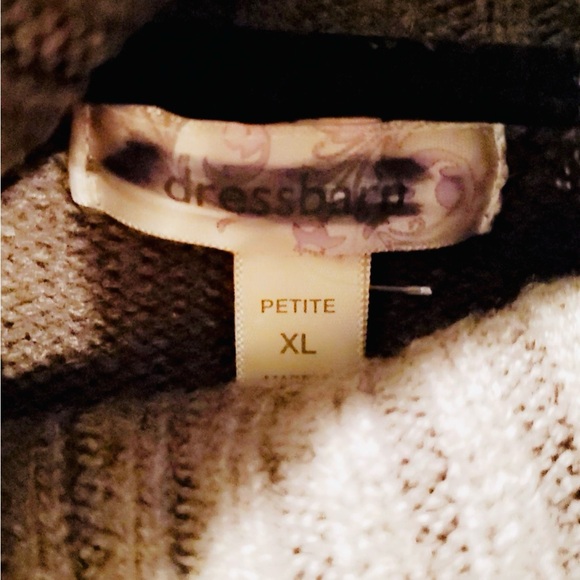 EUC Dress Barn Knit Snowflake Turtleneck Sweater | Grey | XLP - Picture 9 of 10